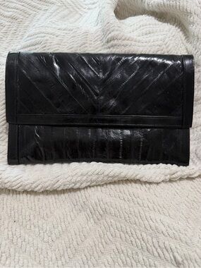 Vintage 80s EEL Black Leather Chevron Fold-Over Clutch , royal hock closure
